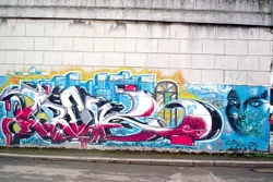 Graffiti, un alt mod de exprimare a frondei adolescentine