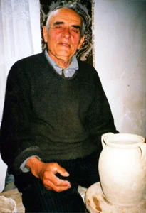 Taina pământului întotdeauna în pământ se va întoarce