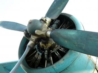 Cine a inventat avionul