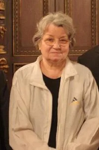 „Fiat”-ul feminin, între trăit și netrăit