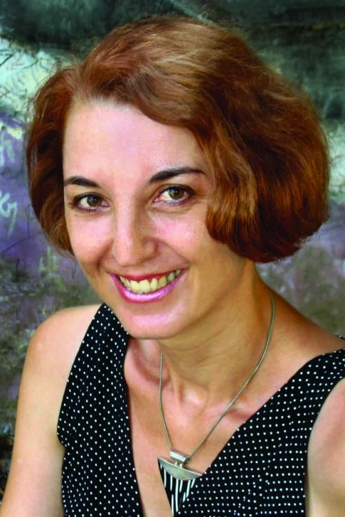  Carmelia Leonte. În dulcele stil tragic