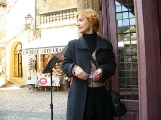 Raluca Vulcan – Arta între vocație și senzualitate