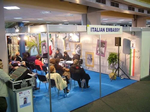 Sergio Romano e Andrea Pinketts alla Fiera del Libro Gaudeamus a Bucarest