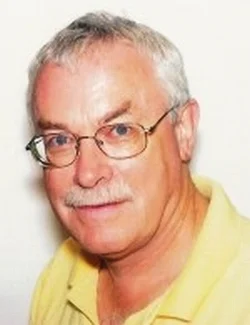 Interviu cu poetul Paul McLoughlin