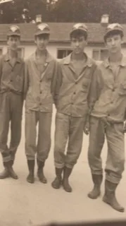 culorile celor 89 de pași