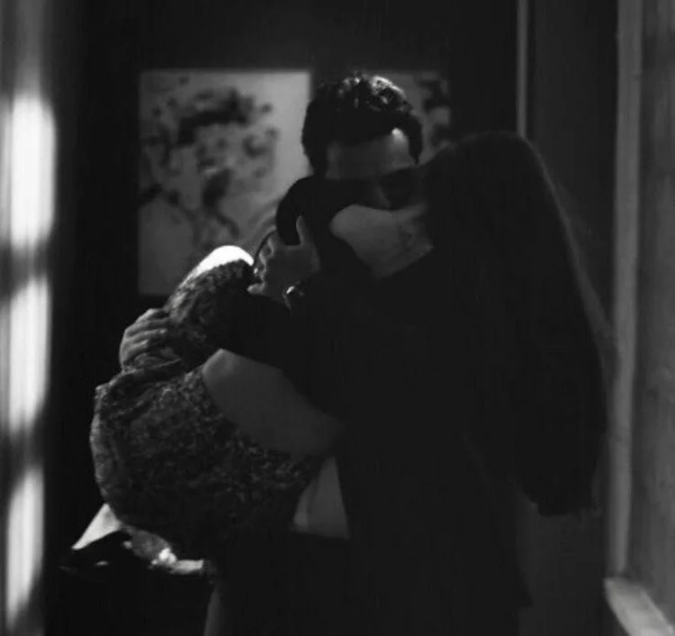 Uneori îți ajunge să te îndrăgostești doar de sufletul unui om