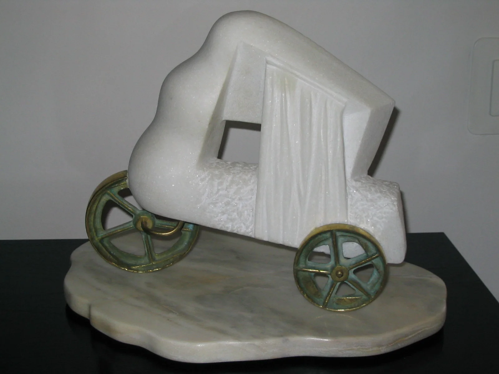 Dincoace de Capitală, dincolo de provincie