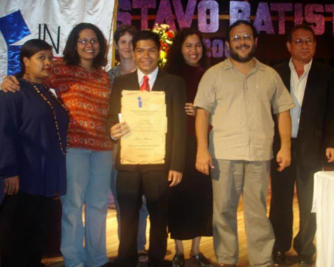 Del Poeta y su reencuentro con la raíz