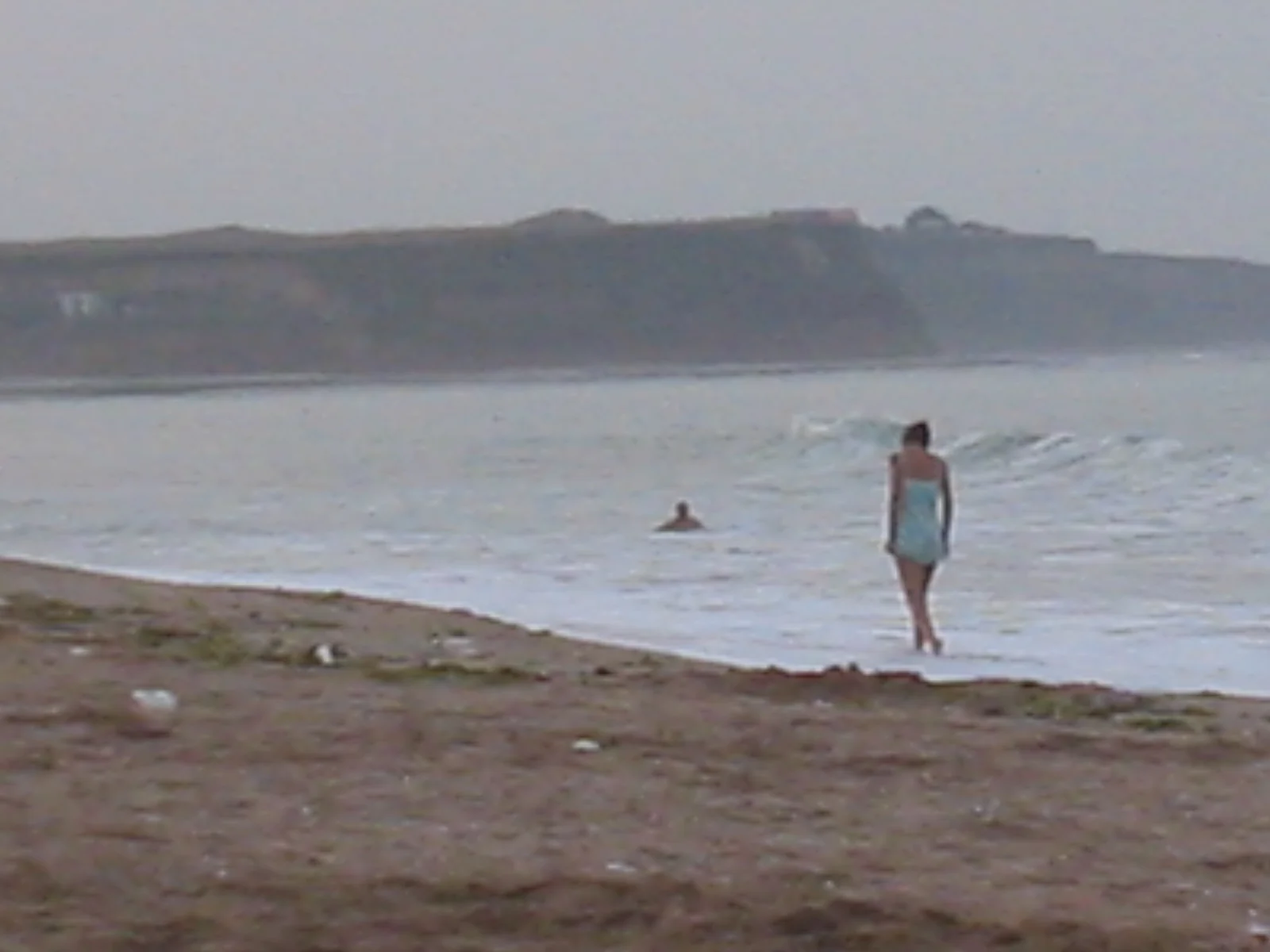 NEBUNII NU IUBESC LUMINA...