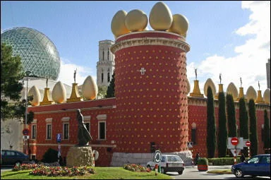 Figueras celebra el centenario del nacimiento de Salvador Dalí