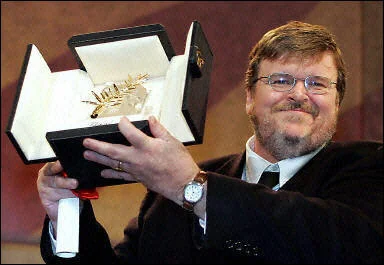 \"Fahrenheit 9/11\", \"le meilleur film\" selon le jury du Festival de Cannes