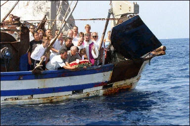 Cérémonies en France 60 ans après la disparition d\'Antoine de Saint-Exupery