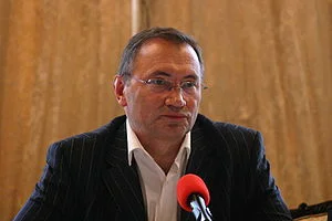 Portret Dinu Flămând